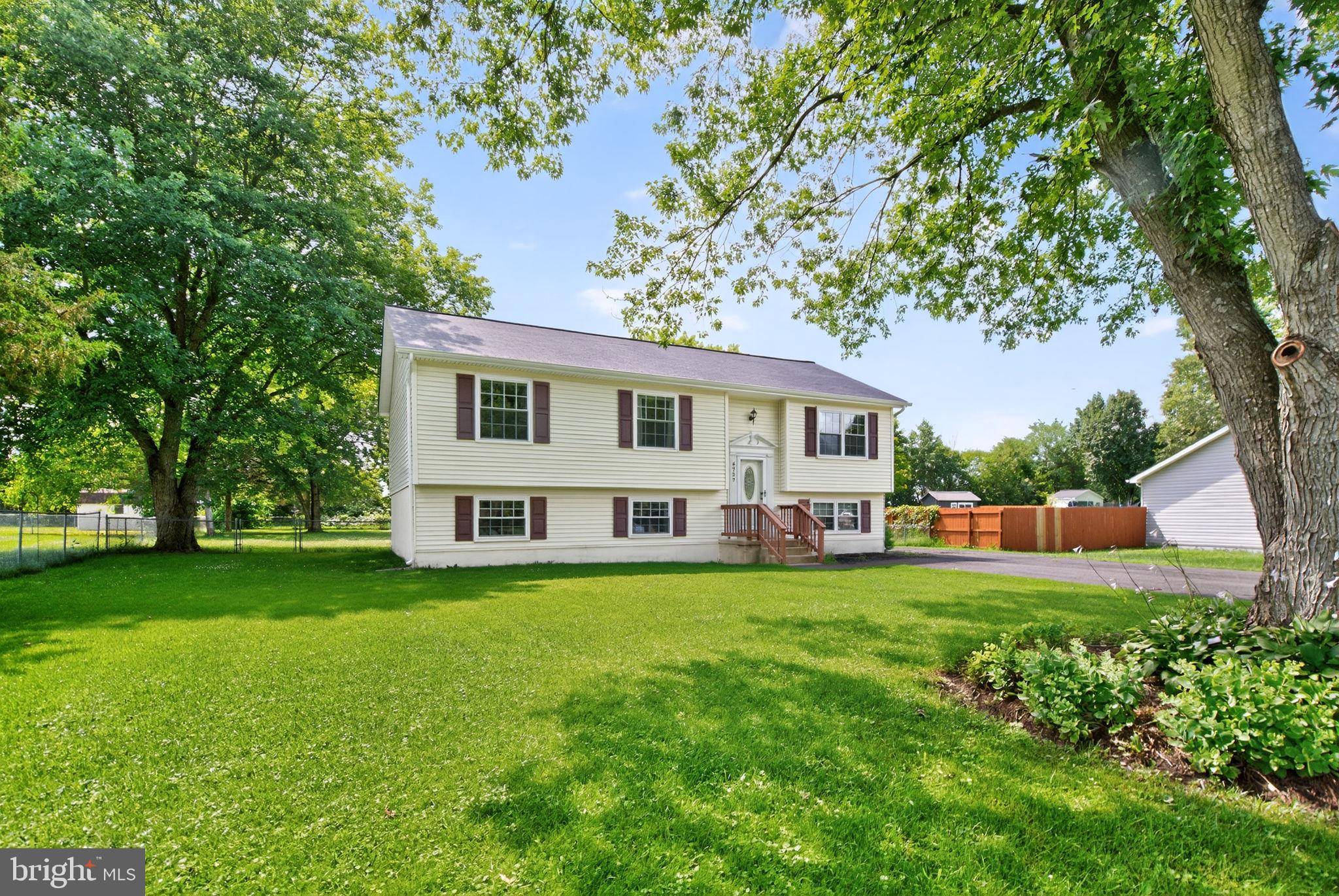 Bealeton, VA 22712,6727 WILLOWBROOK DR