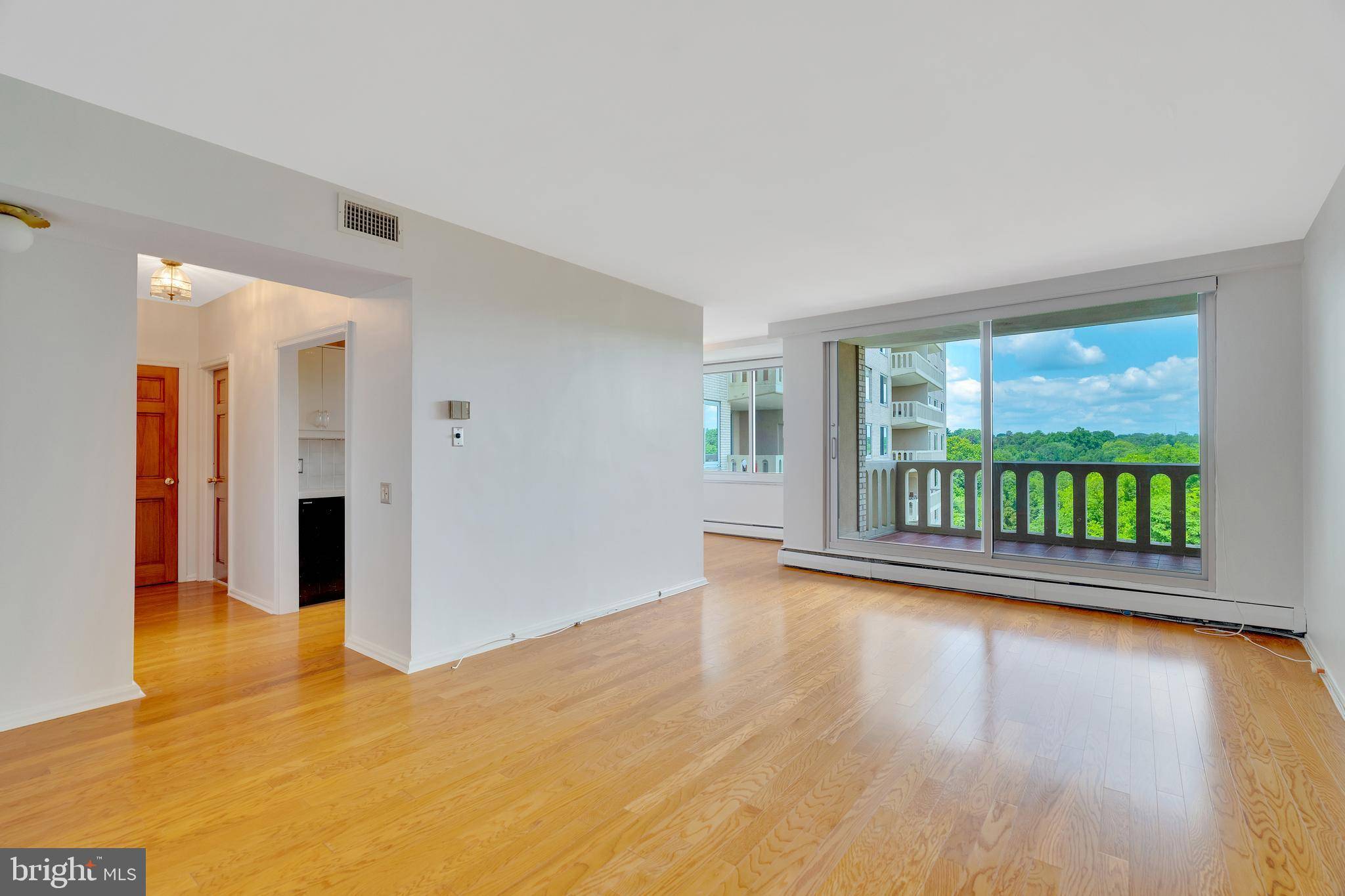 Bala Cynwyd, PA 19004,191 PRESIDENTIAL BLVD #R-601
