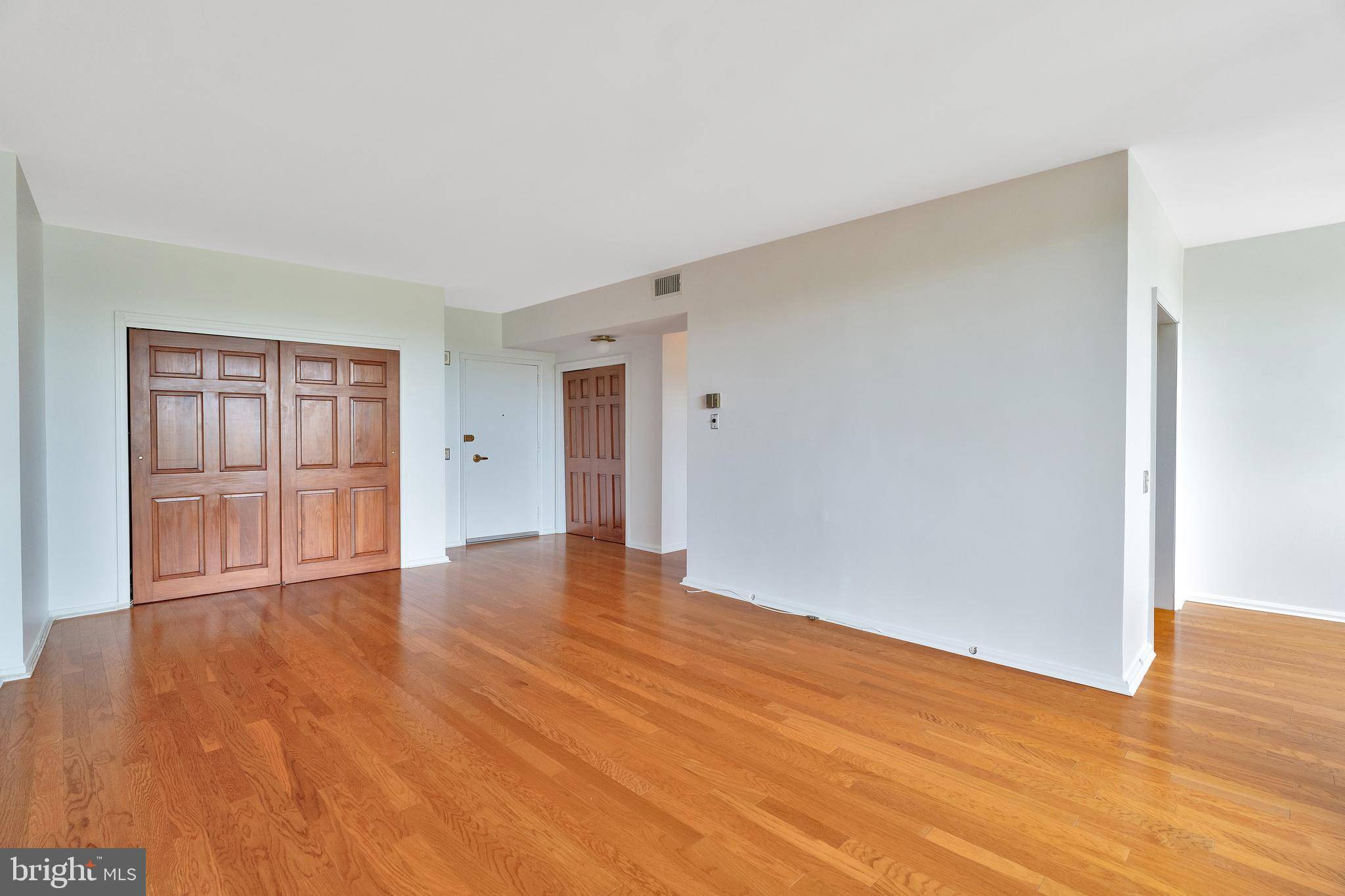 Bala Cynwyd, PA 19004,191 PRESIDENTIAL BLVD #R-601