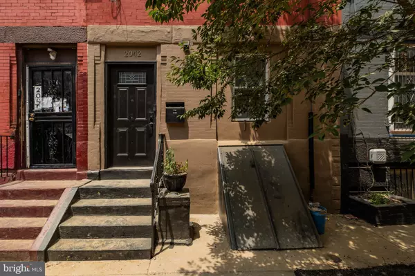 Philadelphia, PA 19121,2042 N GRATZ ST