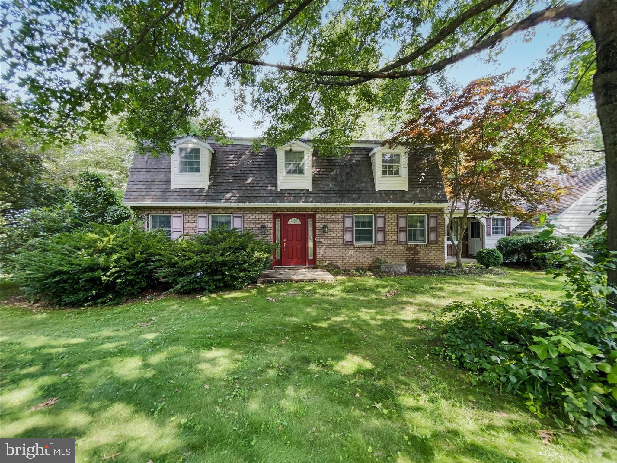 1075 HOBART RD, Glenville, PA 17329