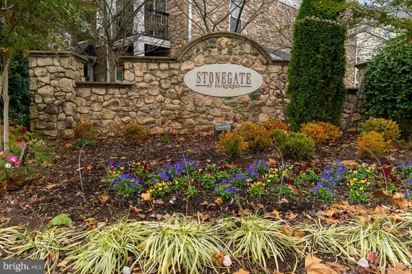 Centreville, VA 20120,13357-F CONNOR DR #F
