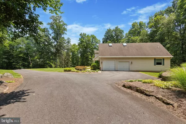 Quakertown, PA 18951,1795 WALNUT LN