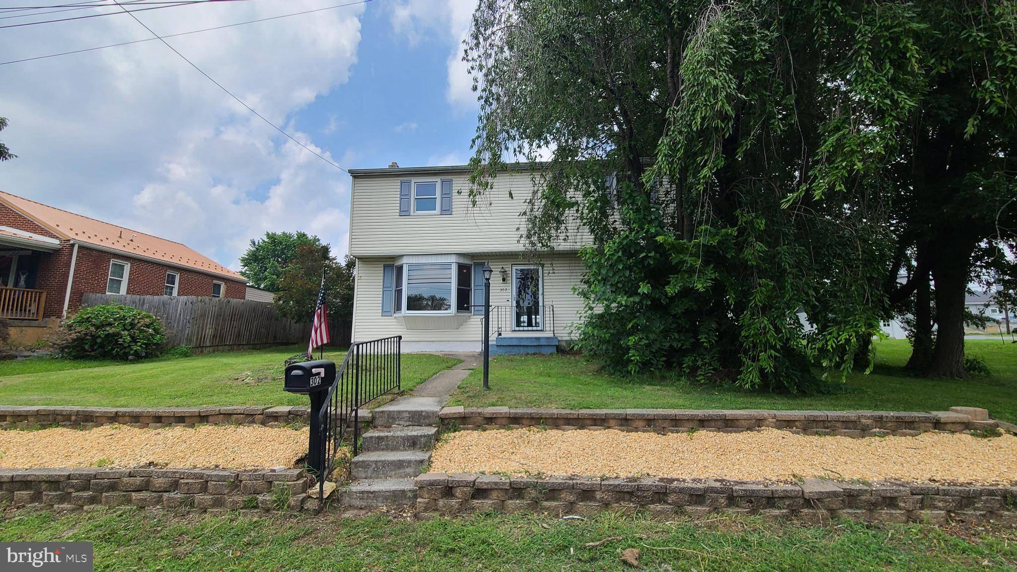 Enola, PA 17025,302 VALLEY RD