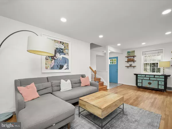 Chevy Chase, MD 20815,2707 EAST WEST HWY