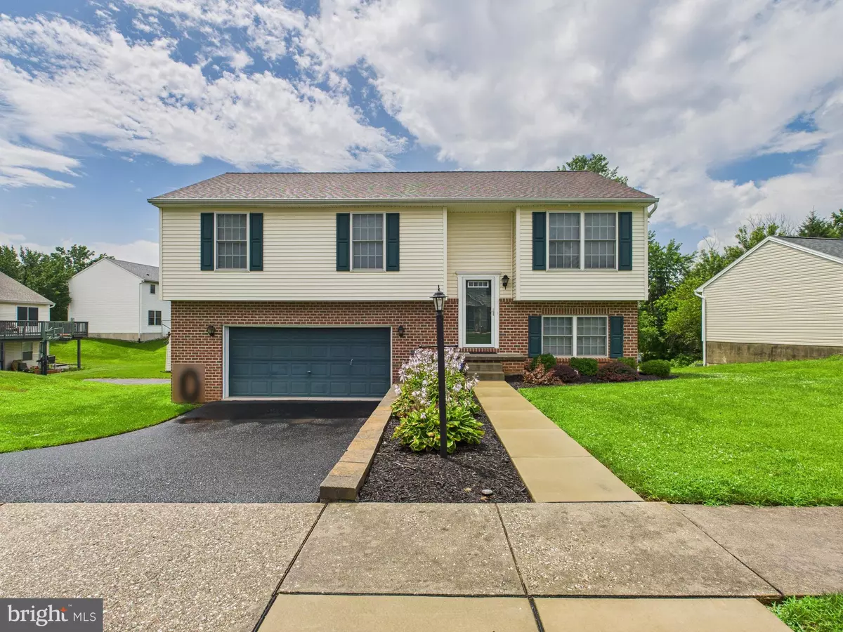 York, PA 17408,2505 WESTMINSTER DR