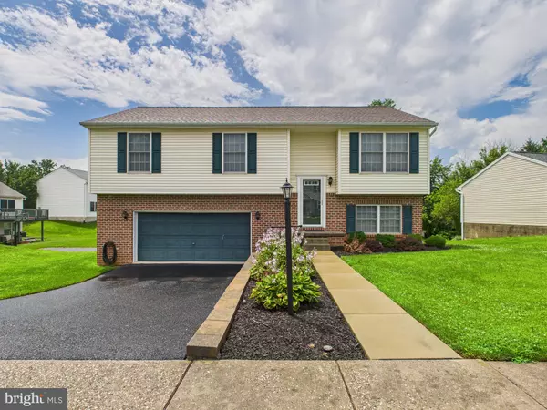 York, PA 17408,2505 WESTMINSTER DR