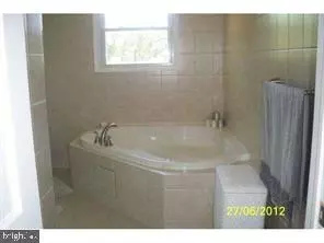 Bordentown, NJ 08505,1031 POTTS MILL RD