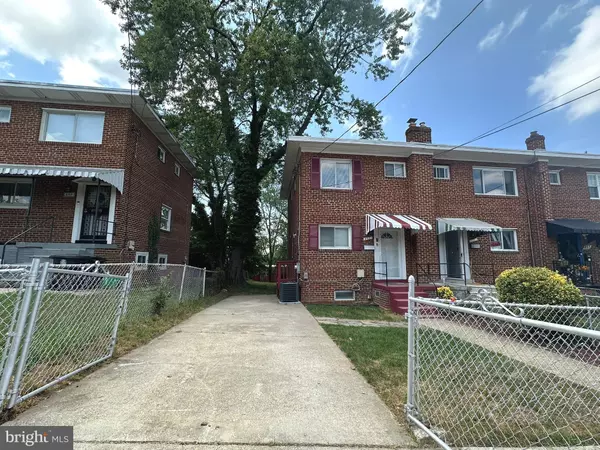 Oxon Hill, MD 20745,857 NEPTUNE AVE