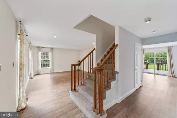 Monmouth Junction, NJ 08852,65 WEXFORD DR