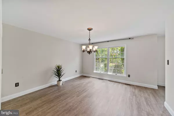 Monmouth Junction, NJ 08852,65 WEXFORD DR