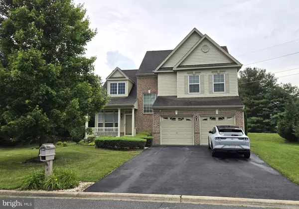 2 SHAWN LN, Bear, DE 19701
