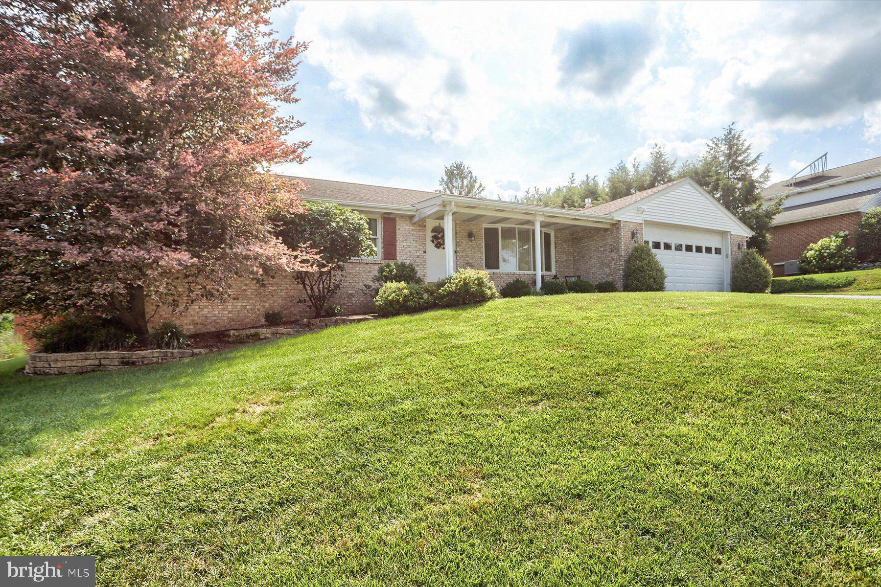 Mechanicsburg, PA 17050,1009 COPPER CREEK DR