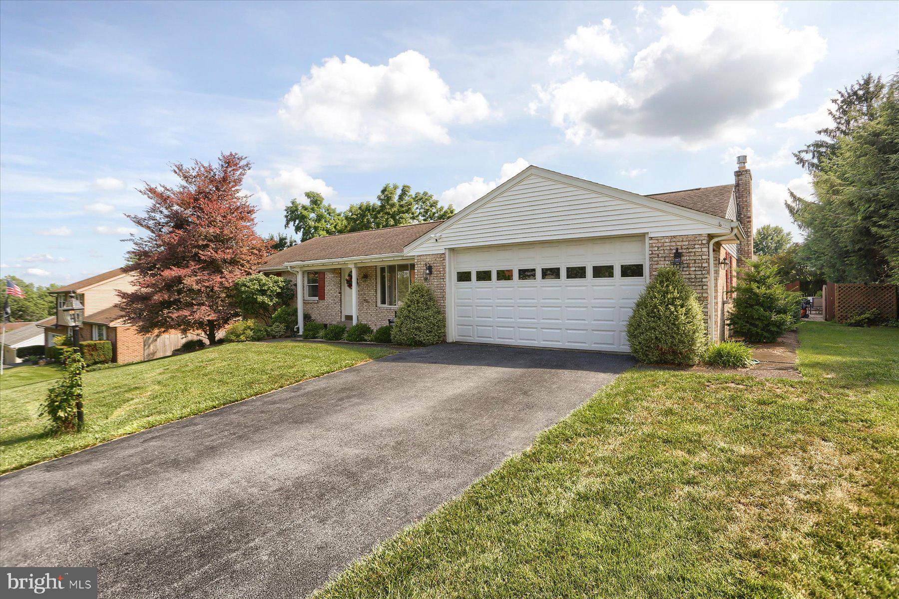 Mechanicsburg, PA 17050,1009 COPPER CREEK DR