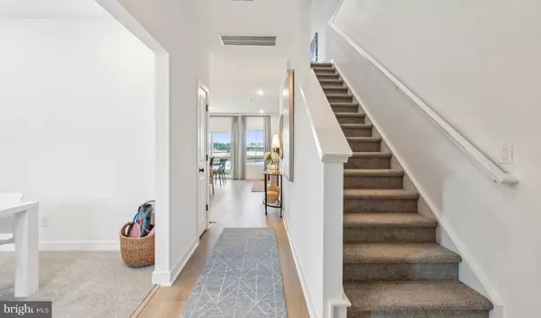 Martinsburg, WV 25405,249 VALOR LANE