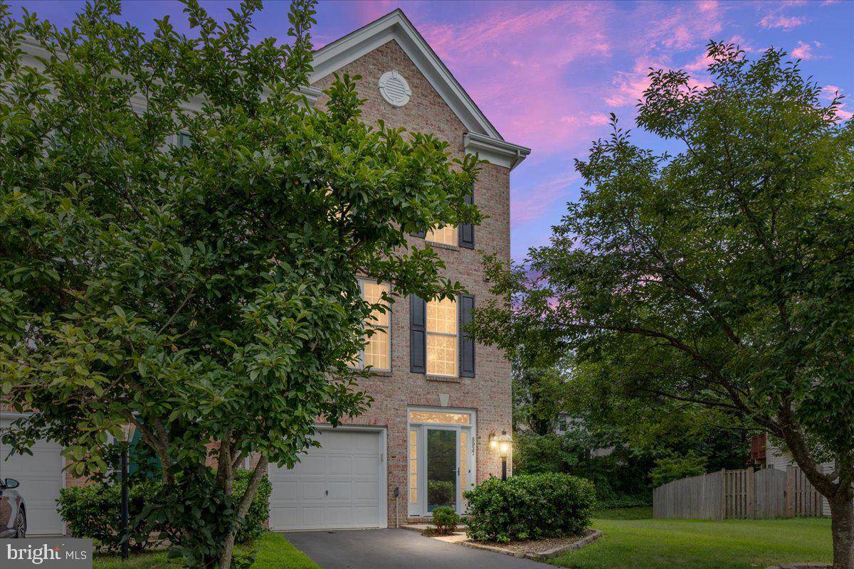 Bristow, VA 20136,8937 BENCHMARK LN