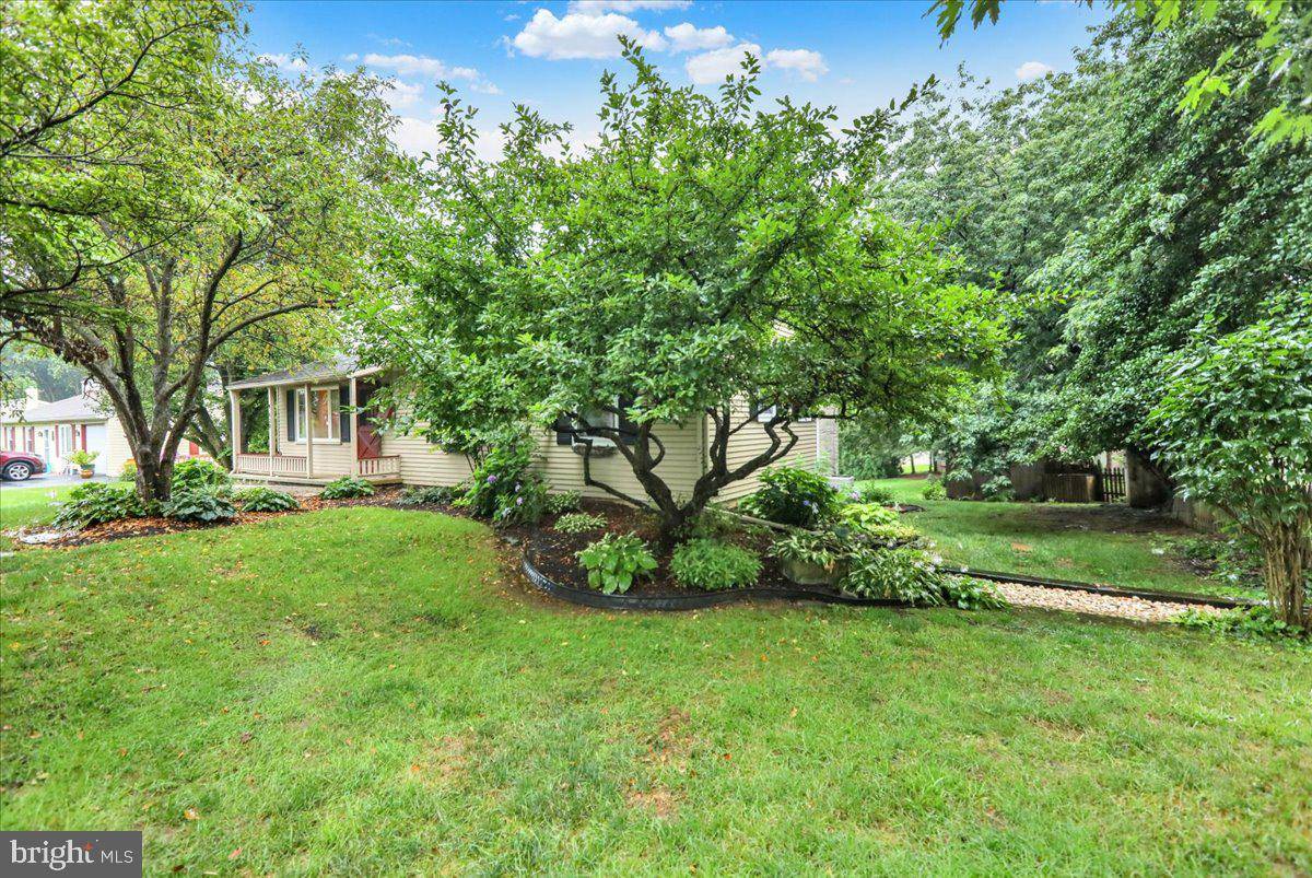 Lititz, PA 17543,828 PINE HILL RD