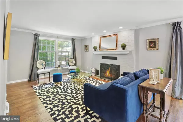 Philadelphia, PA 19118,2 CARYL LN