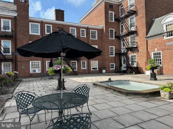 Princeton, NJ 08542,25 PALMER SQ W #A
