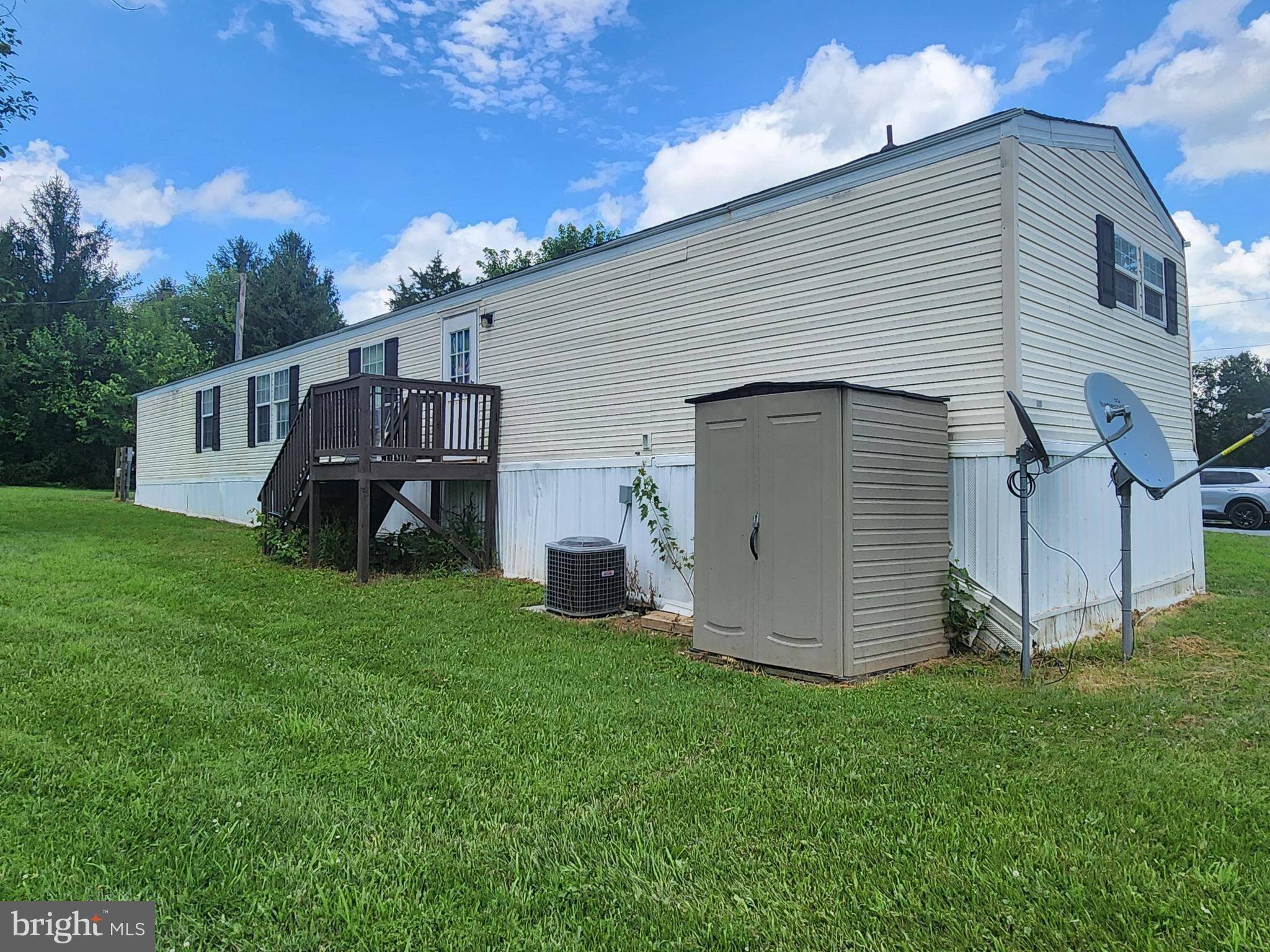 Inwood, WV 25428,49 ZIG ZAG LN