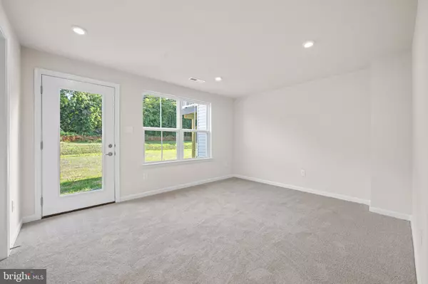 Williamstown, NJ 08094,46 SAND HILLS DR