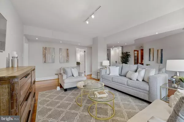 Washington, DC 20016,4101 CATHEDRAL AVE NW #1202/1203