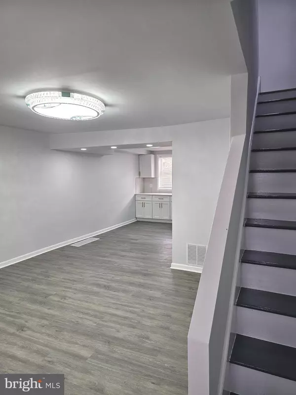Philadelphia, PA 19135,6354 ALGARD ST
