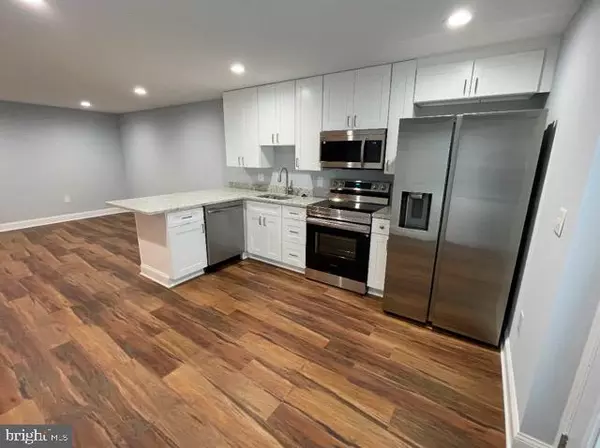 Waldorf, MD 20602,11704 HAZELTINE CT