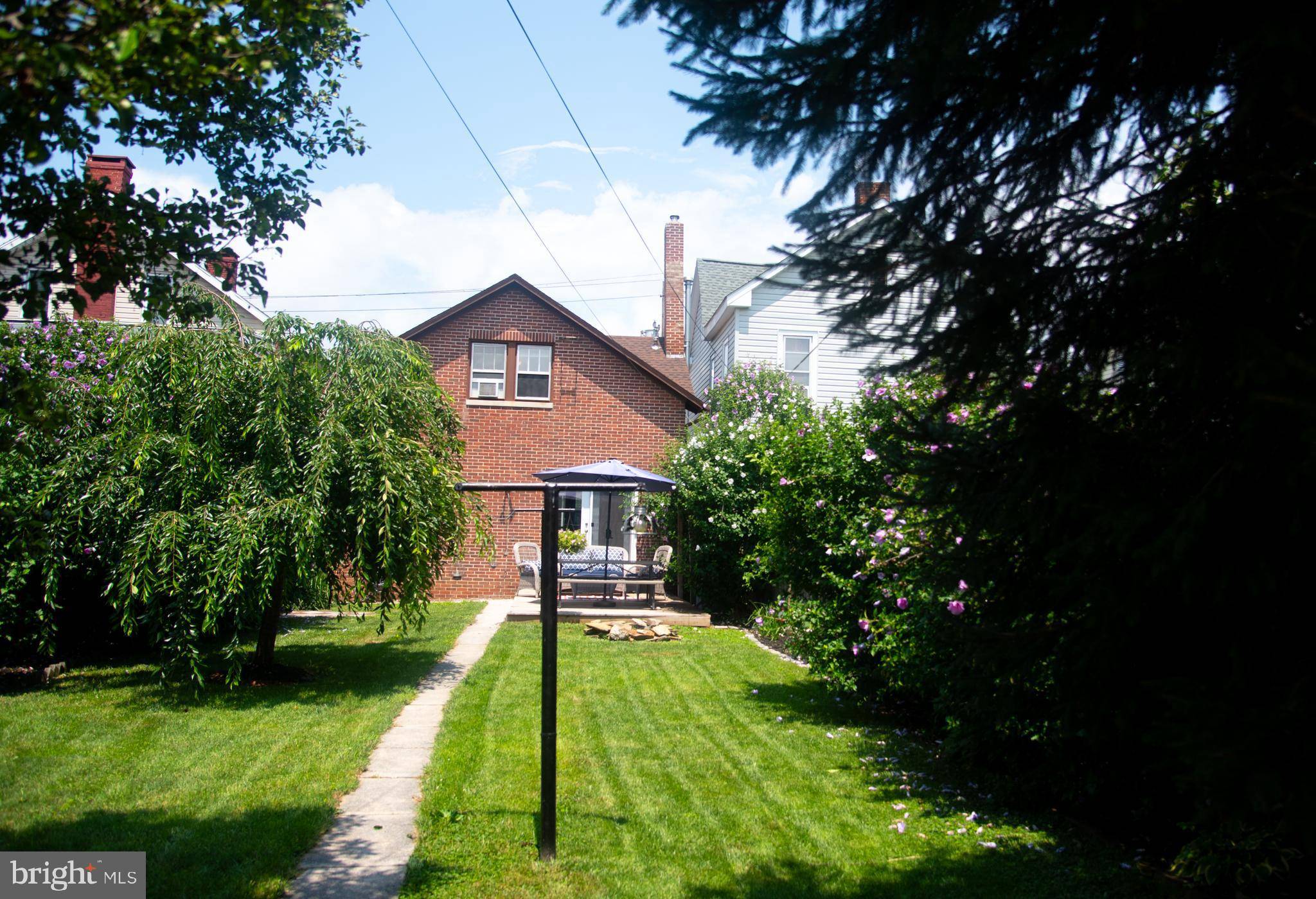 Hanover, PA 17331,221 LOCUST ST