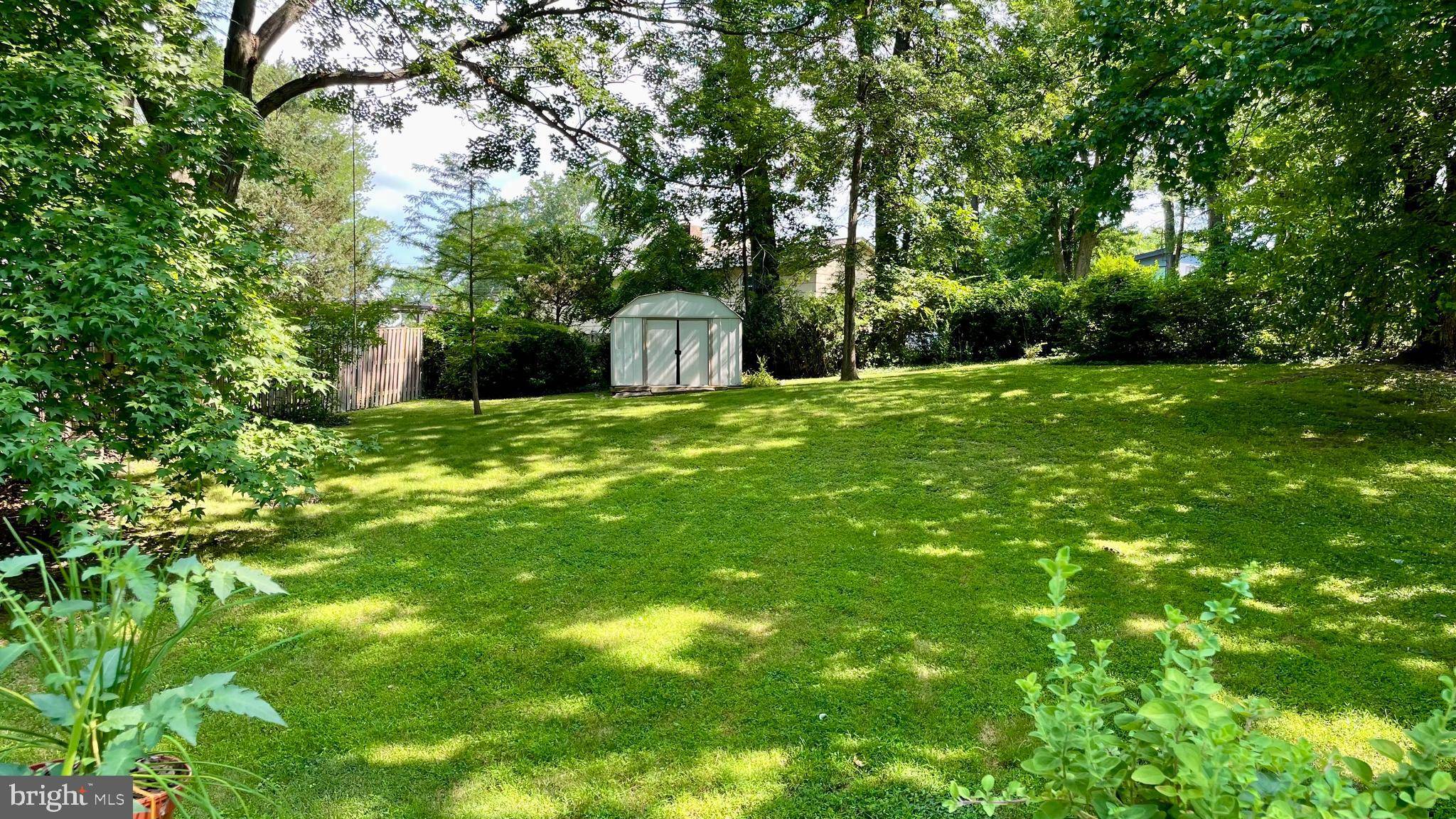 Vienna, VA 22180,611 GIBSON DR SW