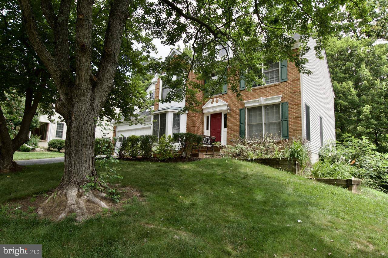 Fairfax Station, VA 22039,8614 OAK CHASE CIR