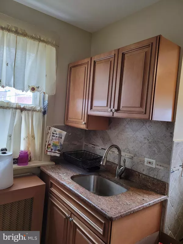 Philadelphia, PA 19126,1521 67TH AVE