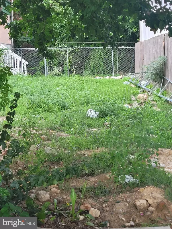 Philadelphia, PA 19104,733 N 42ND ST