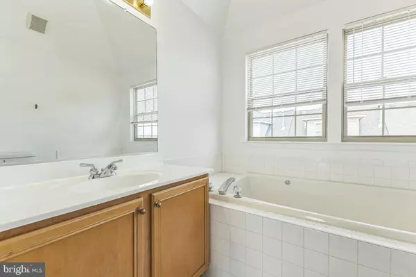 Glen Burnie, MD 21060,6506 EIDERDOWN CT