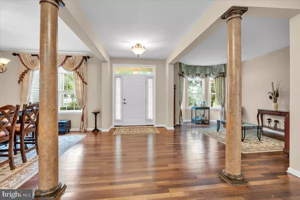 Hainesport, NJ 08036,5 DORSET CIR