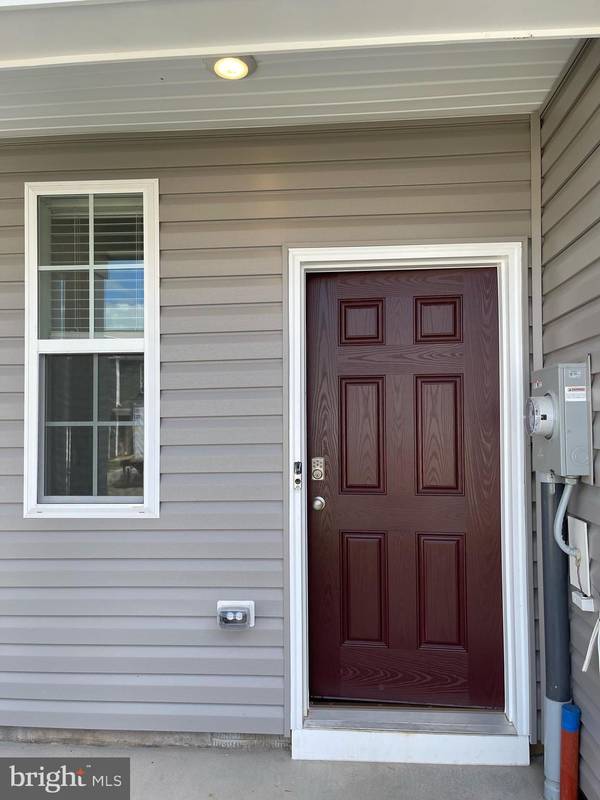 Luray, VA 22835,108 RAE CT