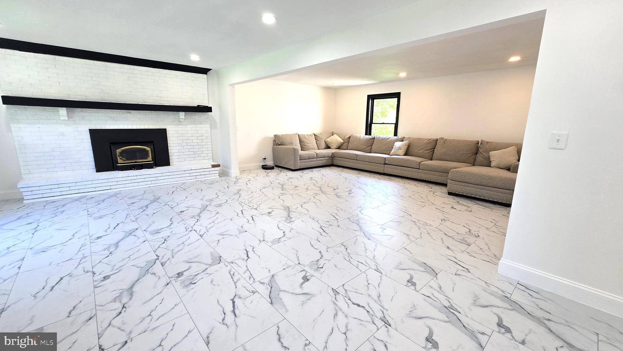 Centreville, VA 20121,15620 COMPTON RD