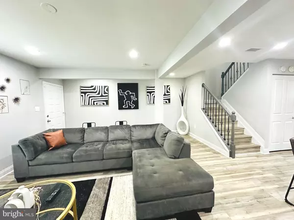 Waldorf, MD 20603,4096 BLUEBIRD DR