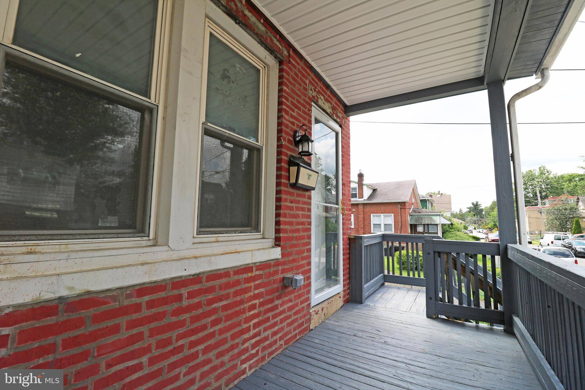 Collingdale, PA 19023,810 WALNUT ST