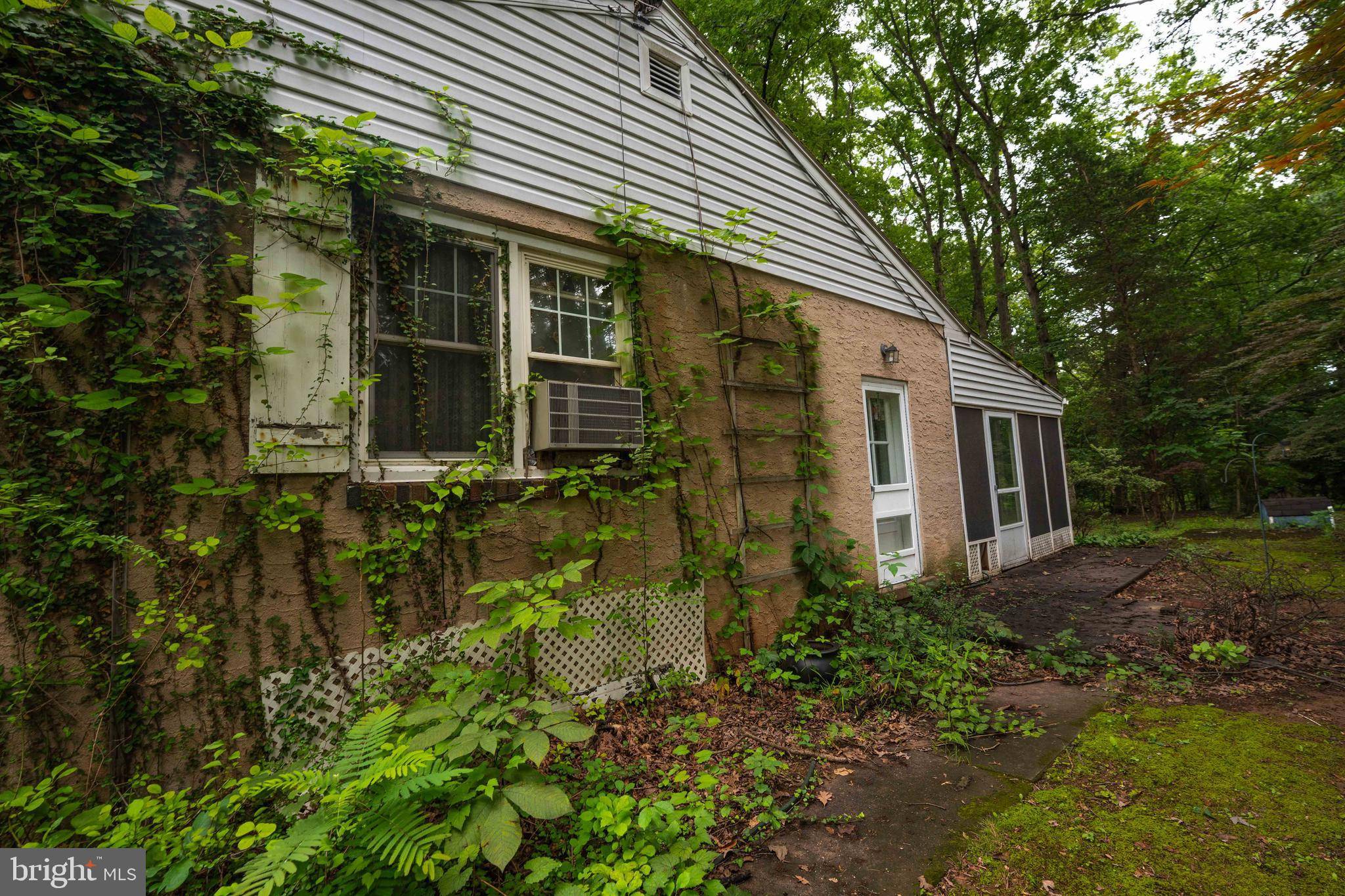 Phoenixville, PA 19460,110 MERLIN RD