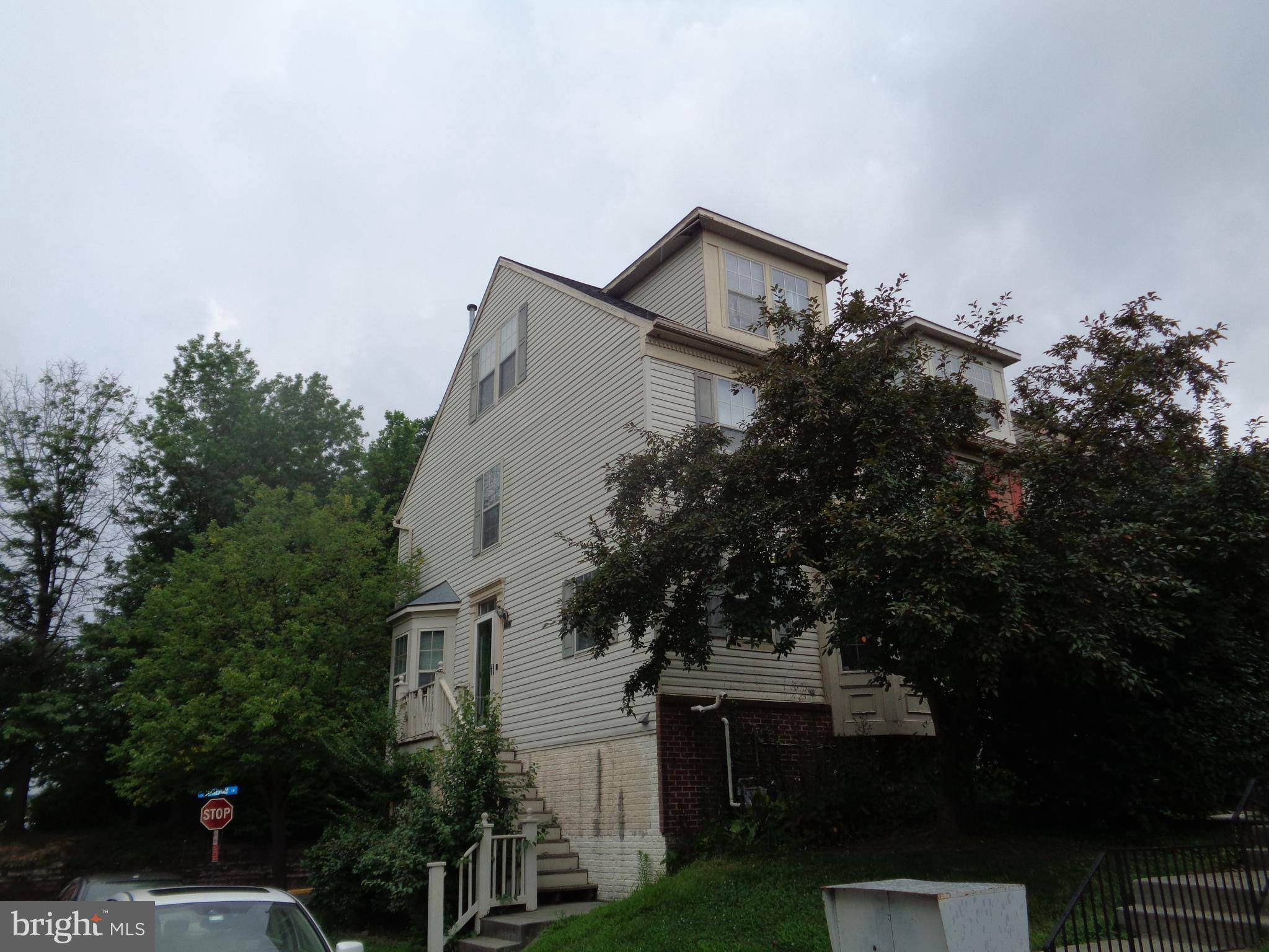 Glen Burnie, MD 21060,6515 POLYNESIAN LN
