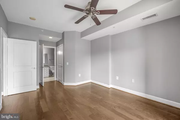 Arlington, VA 22202,3600 S GLEBE RD #613W