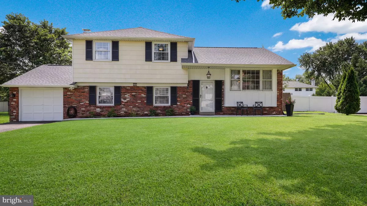 Hatboro, PA 19040,29 MAURICE LN