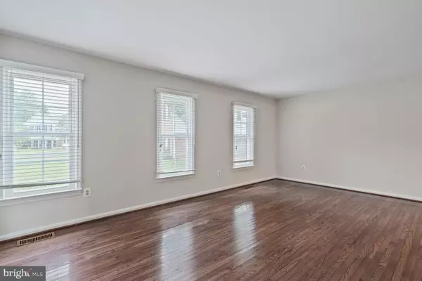 Springfield, VA 22153,8003 RIVERMONT CT