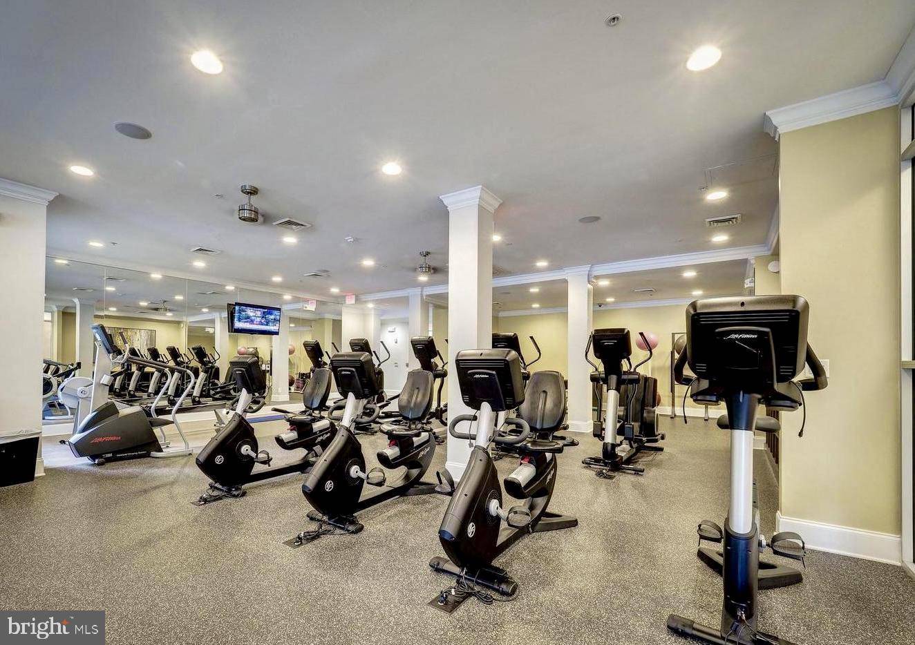 North Bethesda, MD 20852,10404 STRATHMORE PARK CT #405