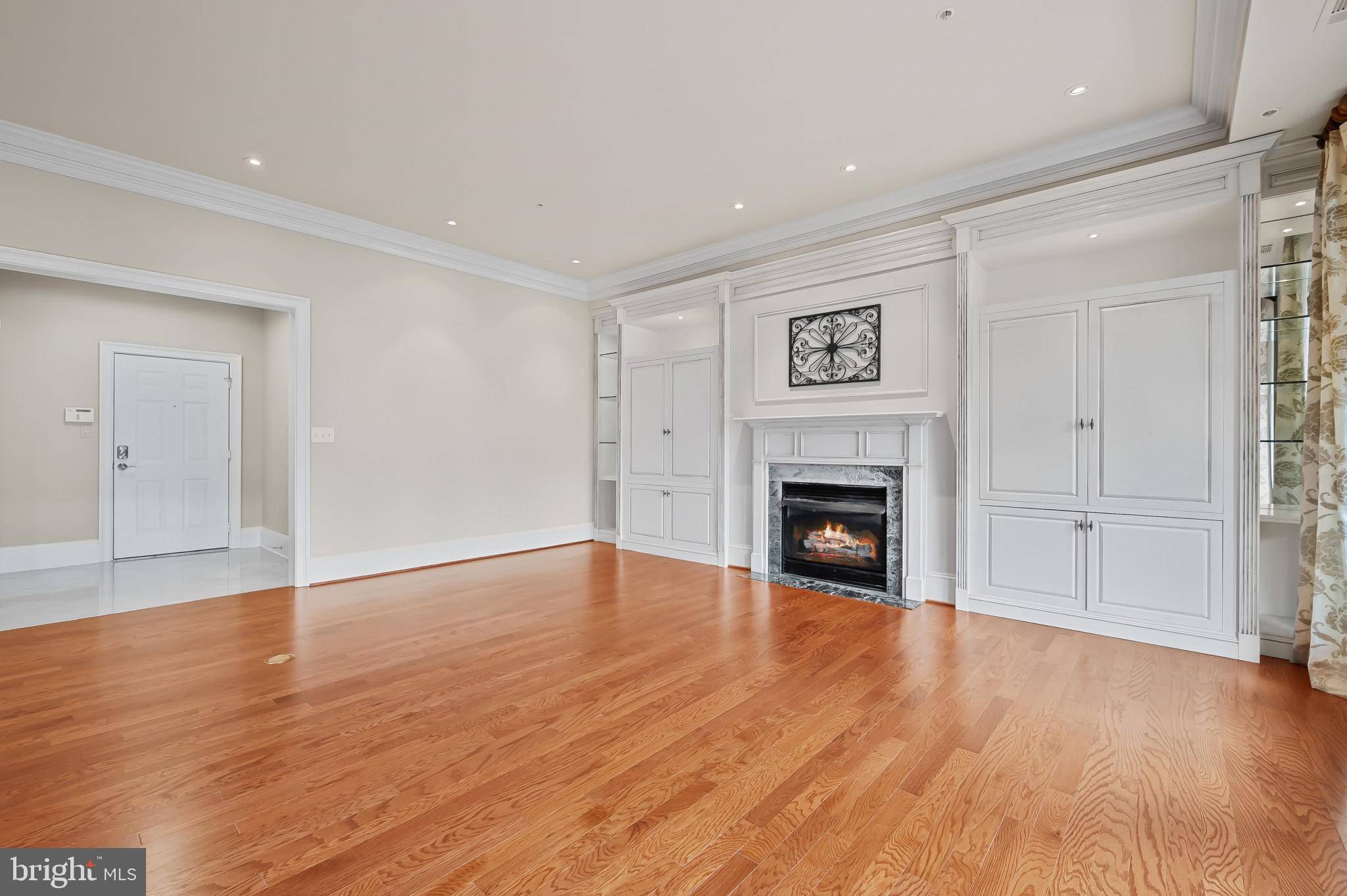 North Bethesda, MD 20852,10404 STRATHMORE PARK CT #405