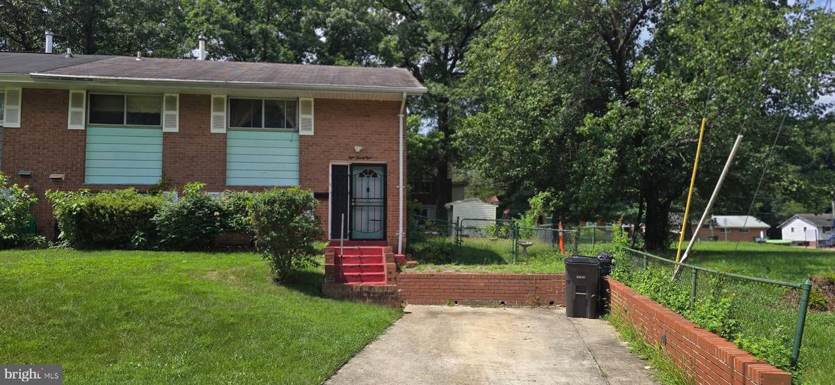 Capitol Heights, MD 20743,828 BOOKER PL