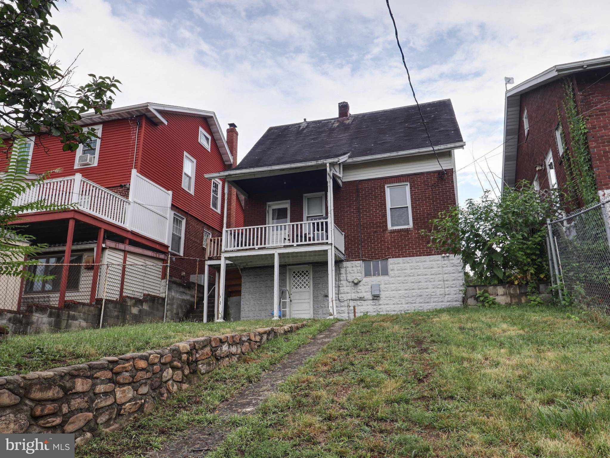 Cumberland, MD 21502,517 HILL TOP DR