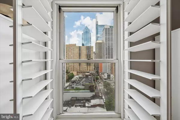 Philadelphia, PA 19103,1901 WALNUT ST #14F