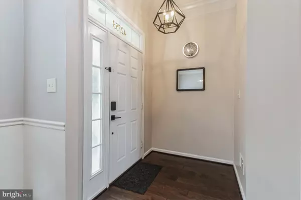 Chantilly, VA 20152,42753 STADLER LN